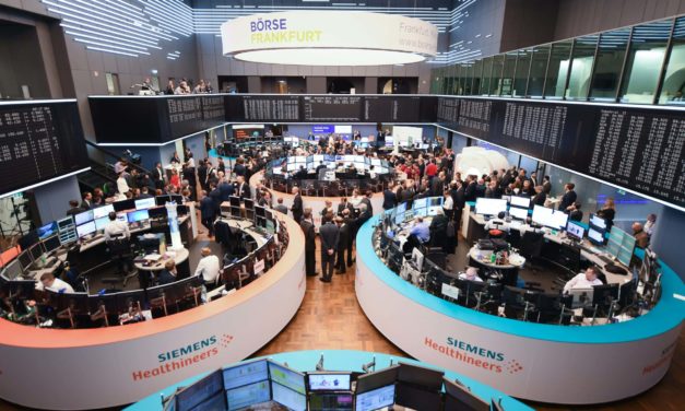 Sanktionen gegen Russland: Bitcoin stabil – DAX korrigiert