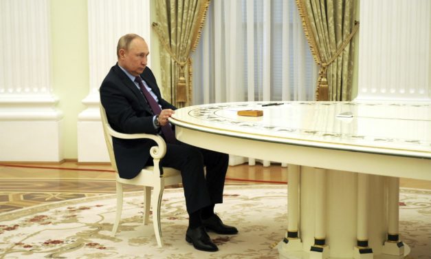 Wegen Sanktionen: Putin setzt ausländische Auszahlungen aus