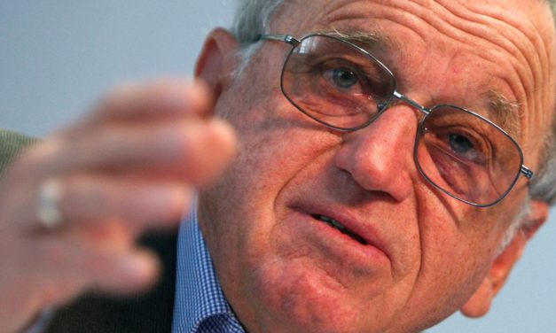 FC Chelsea: Hansjörg Wyss erwägt Kauf des Premier League Clubs von Roman Abramowitsch