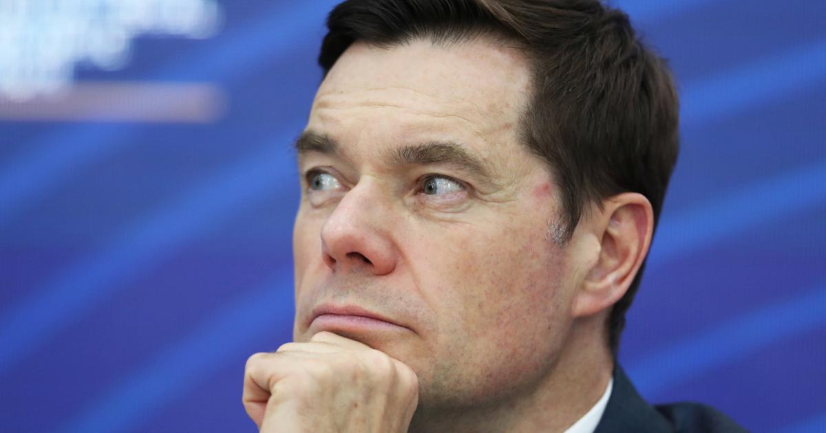 EU sperrt seinen TUI-Anteil, Mordaschows Stahlkonzern liefert nicht mehr in EU