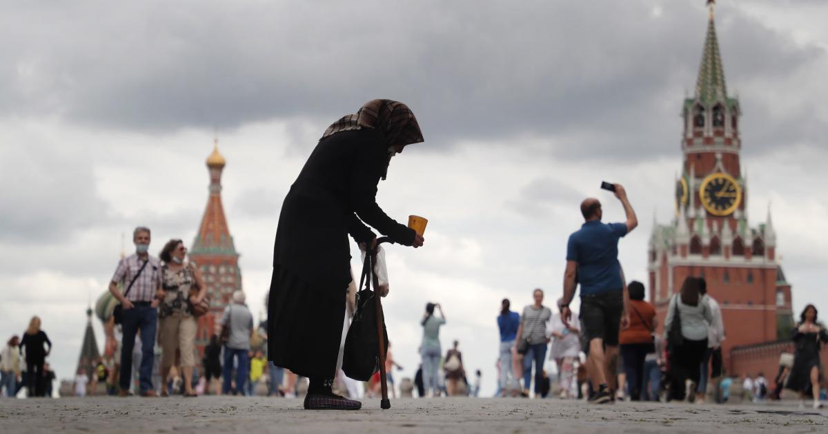 Börse aktuell: Fitch und Moody’s stufen Russland auf Schrottniveau herab