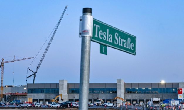 Dietmar Woidke: Tesla könnte noch im März Produktion in Grünheide starten, Trotz 400 Auflagen