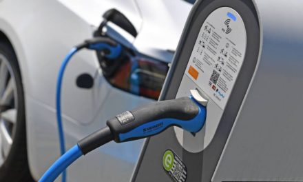 Preisvergleich: Elektroautos tanken derzeit deutlich günstiger als Verbrenner laut Verivox