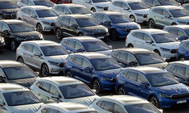 Pkw-Neuzulassungen in Europa: Starke Rückgänge bei Stellantis und Volkswagen