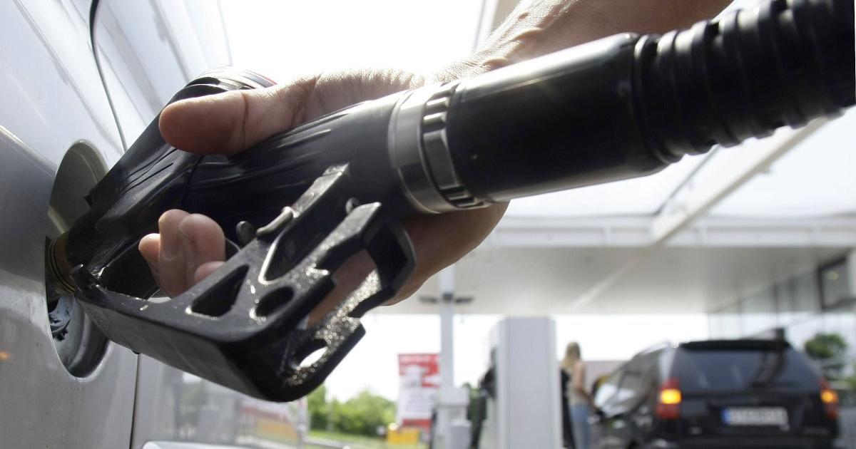 Wie sich Spekulation in Rotterdam beim Tanken in Österreich auswirkt