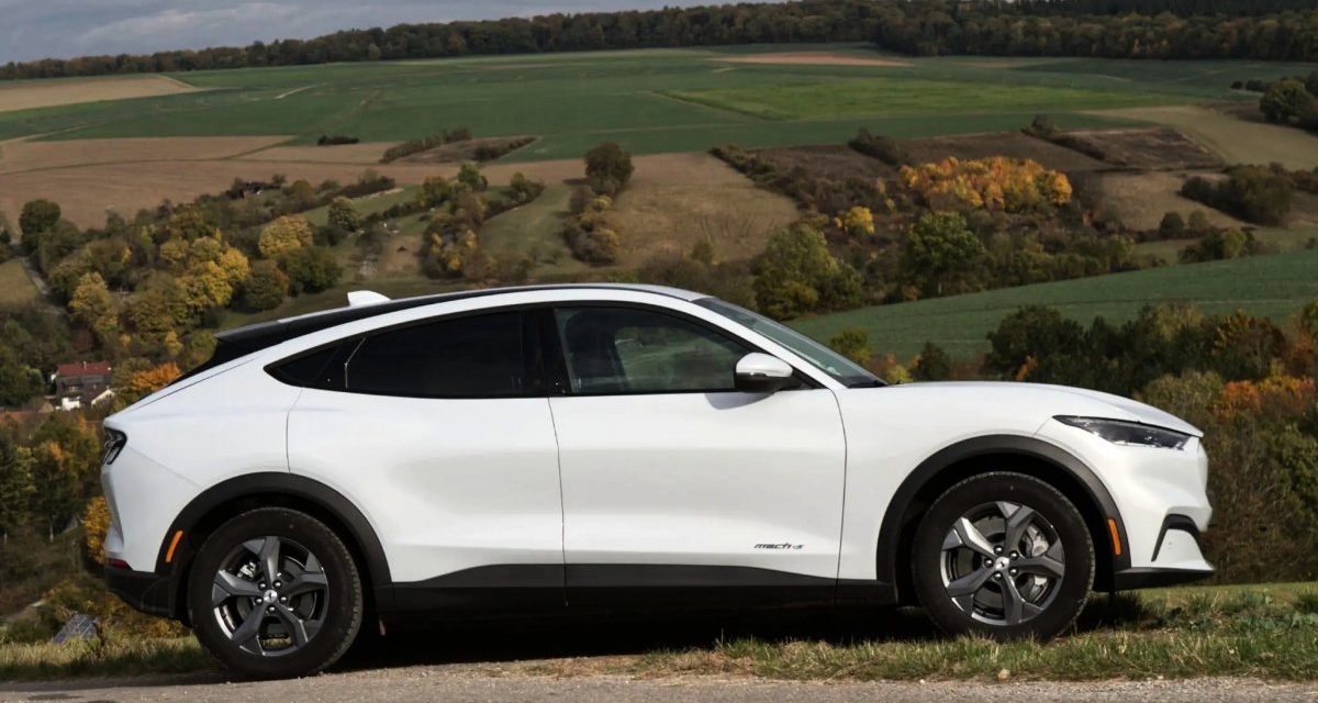 Apple Maps: Routenplanung für erste Elektroautos verfügbar