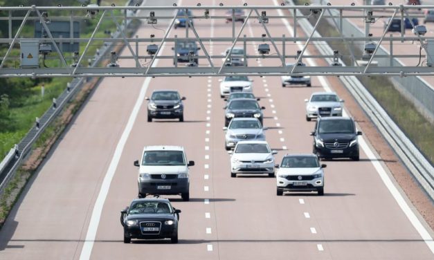 Deutscher Gewerkschaftsbund fordert zeitlich begrenztes Tempo 100 auf Autobahnen