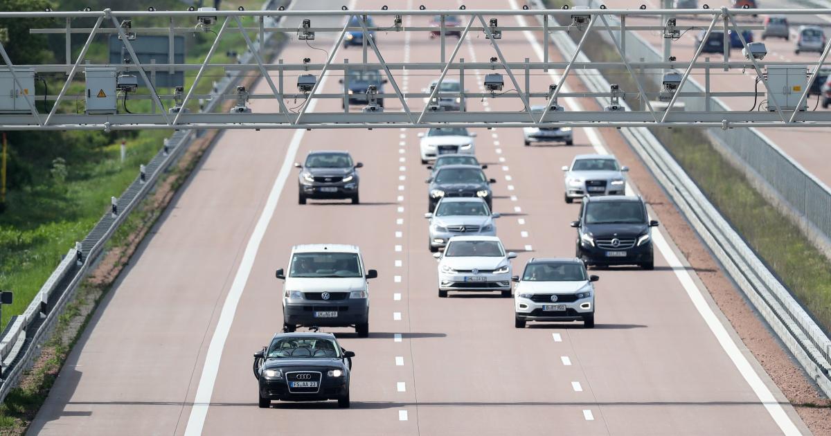 Deutscher Gewerkschaftsbund fordert zeitlich begrenztes Tempo 100 auf Autobahnen