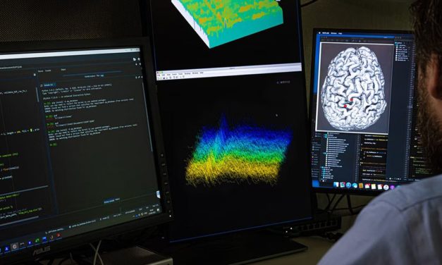 Vollständig gelähmter Patient kann mit Hirnimplantat wieder kommunizieren