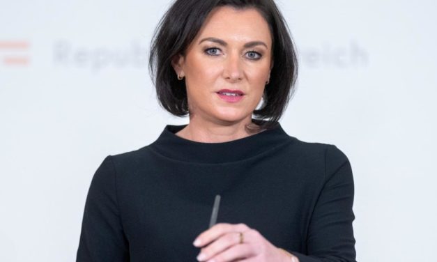 Regierung startet Auszahlung der zweiten Breitbandmilliarde