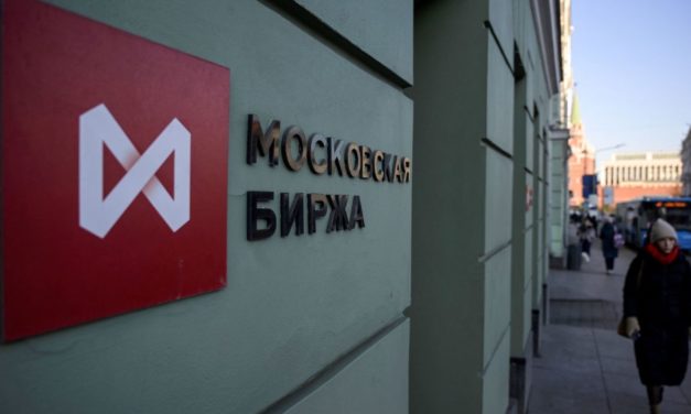 Börse Moskau handelt wieder, USA üben scharfe Kritik