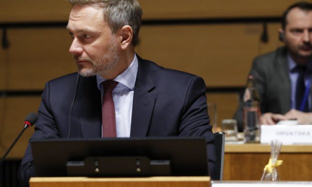 Rückschlag für globale Mindeststeuer: Polen blockiert EU-Gesetz