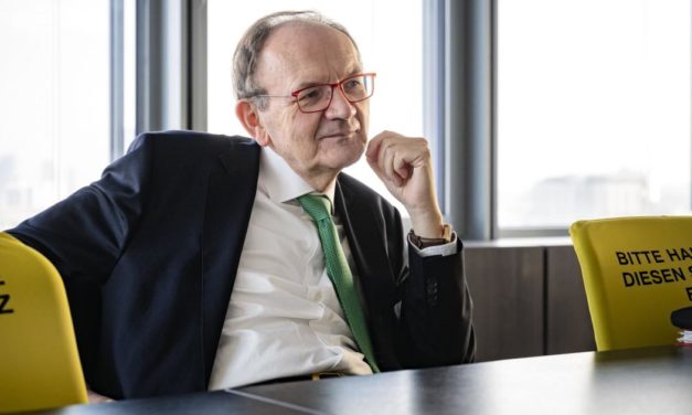 Raiffeisen-Holding-NÖ-Wien steigerte 2021 Ergebnisse, Höllerer folgt auf Buchleitner