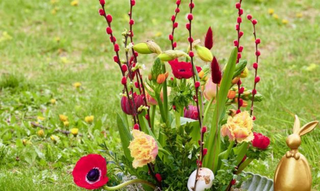 Ostern wird bunt: So einfach geht eine blumige Deko