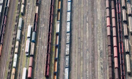 150.000 leere Güterwaggons verstopfen Gleise in Russland