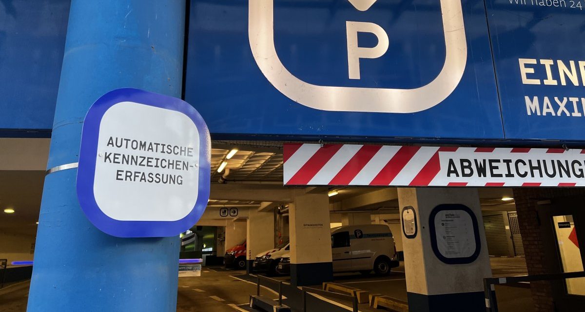 WTF: Warum in Frankfurt das digitale Parkleitsystem nur mit Handarbeit funktioniert