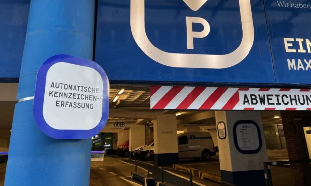 WTF: Warum in Frankfurt das digitale Parkleitsystem nur mit Handarbeit funktioniert