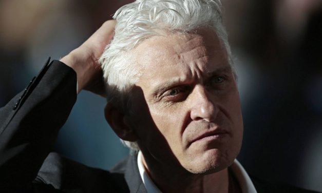 Russland-Ukraine-Krieg: Tinkoff-Bank will sich nach Kritik von Oleg Tinkow an Wladimir Putin umbenennen