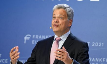 Commerzbank bereitet Aktionären wieder Freude, Gewinn mehr als verdoppelt