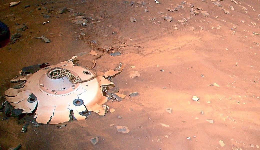 Mars-Helikopter fand Trümmer des Landemoduls seiner Mission