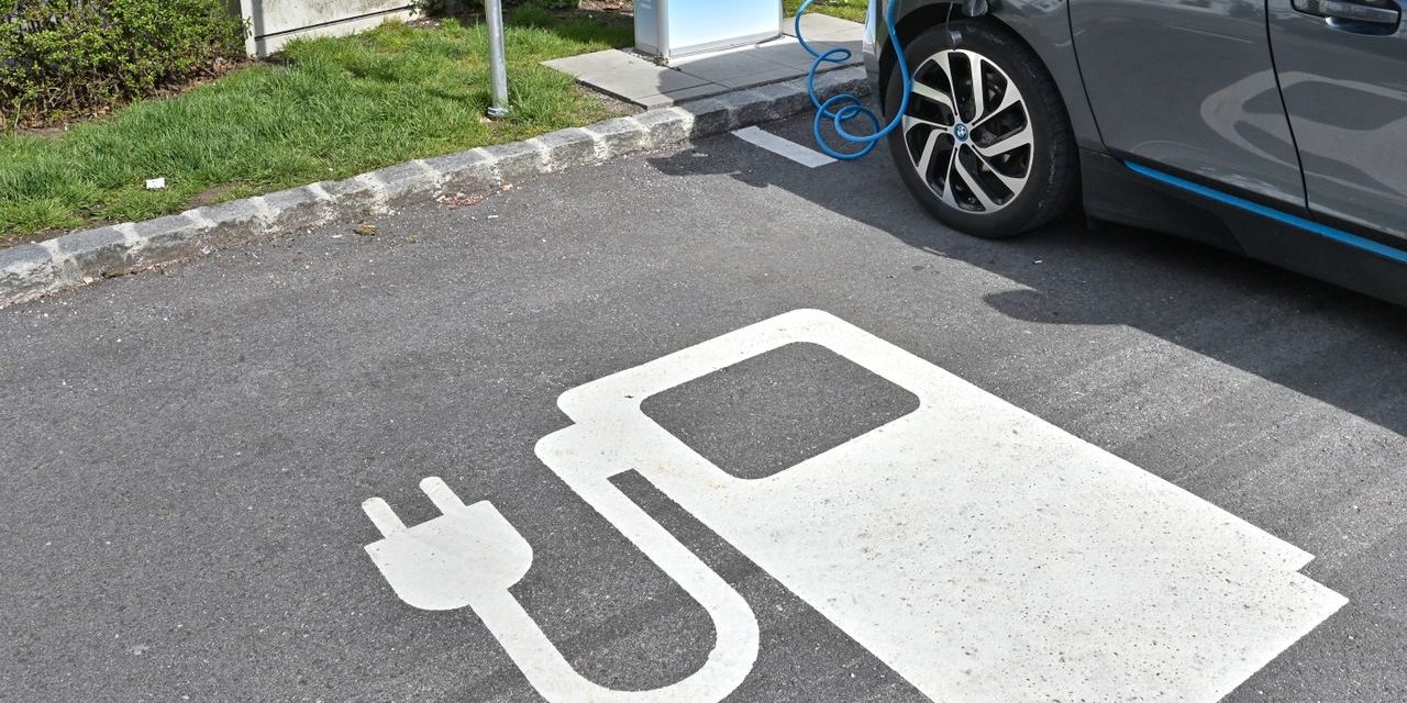 E-Auto: VW und BP bauen E-Ladenetz aus
