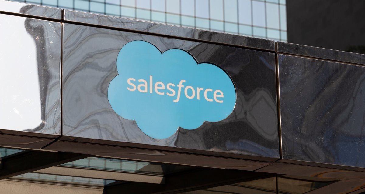 Salesforce mit neuer Low-Code-Entwicklungsumgebung für Slack