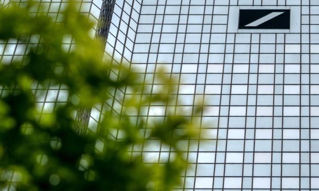 Ermittler durchsuchen Deutsche Bank