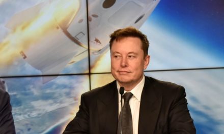 Starlink: Russland droht Elon Musk wegen Satelliten-Netz für Ukraine