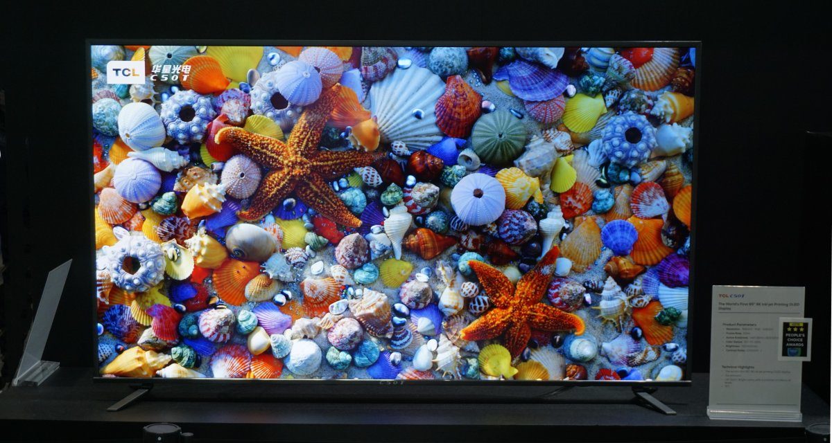 OLEDs wie gedruckt: Ultrahochauflösender 8K-Schirm aus dem Tintendrucker