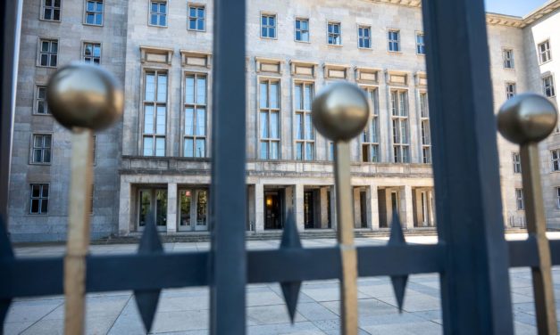 Staking: Bundesfinanzministerium kippt 10-Jahre-Krypto-Haltefrist