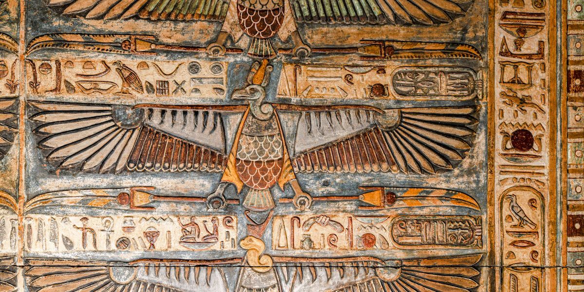 Spektakuläre Deckengemälde in altägyptischem Tempel freigelegt
