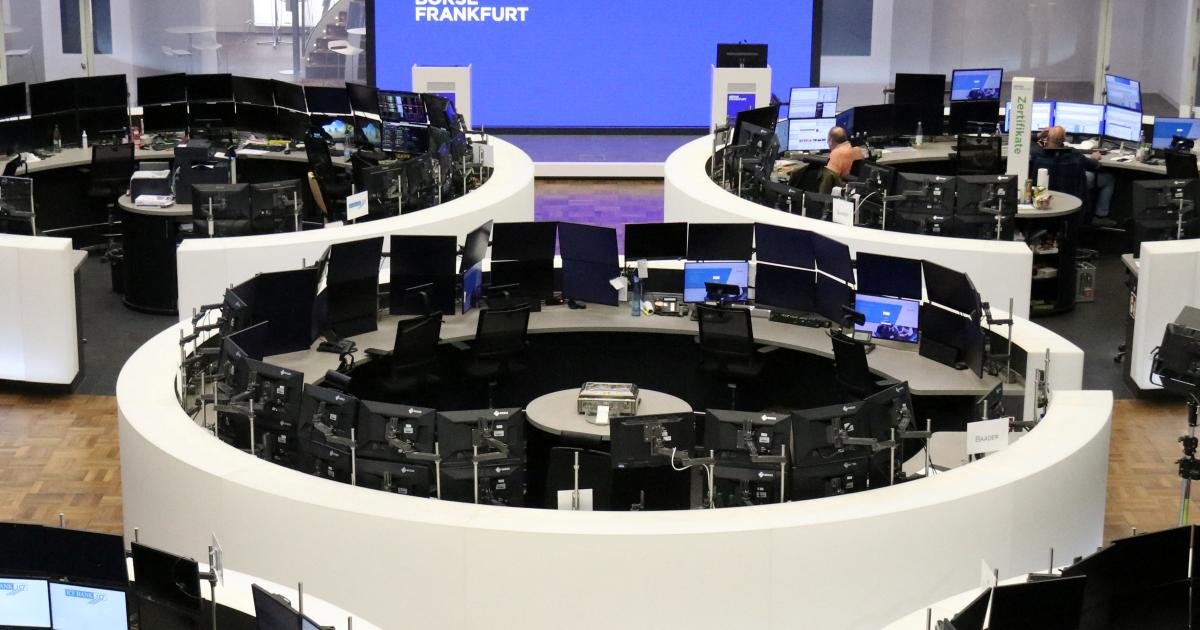 Börse aktuell: Mehr Luxusautos sollen Mercedes Spitzengewinne bringen