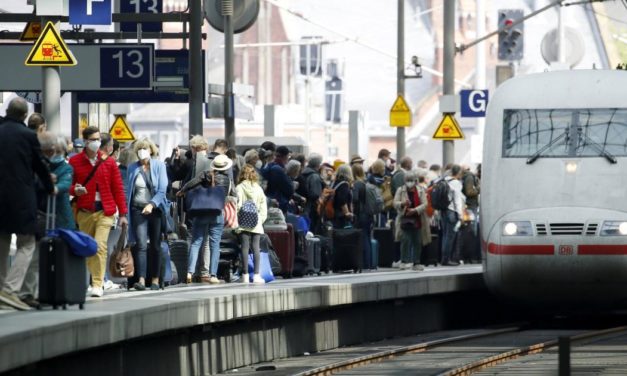 „Historische Aktion“: Deutsche Bahn verkauft 9-Euro-Tickets im Rekordtempo