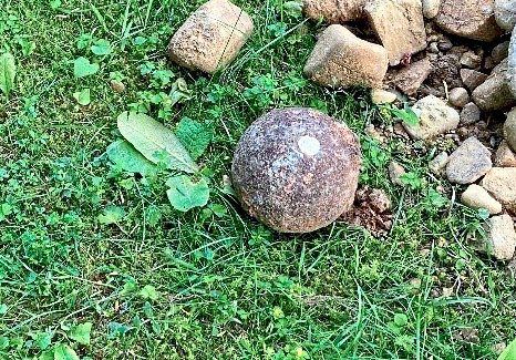 300 Jahre alte Kanonenkugel bei Grabungen in Wien entdeckt