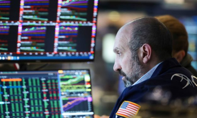 Nasdaq Crash und Kurssturz im Dow Jones geht weiter, Verluste bei Aktien drücken Dax