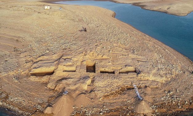 3.400 Jahre alte Stadt mit Palästen und Keilschriftarchiv aus dem Tigris aufgetaucht