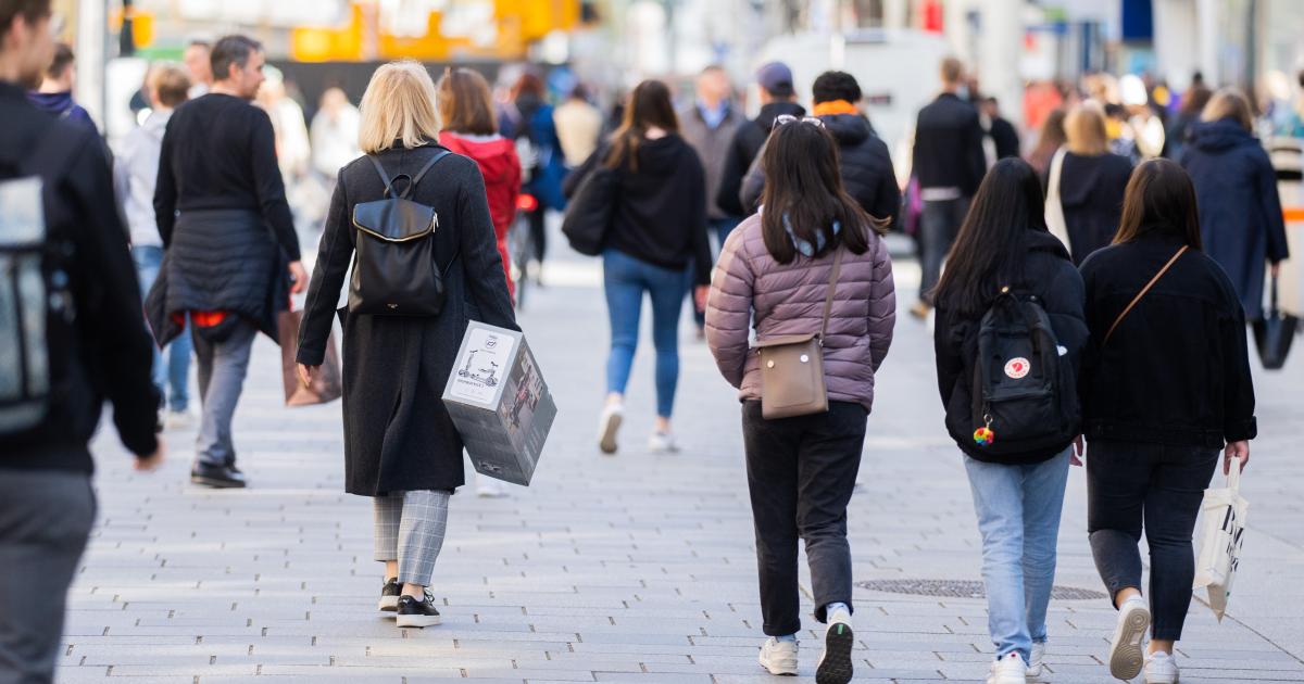 Österreicher gehen öfter shoppen, kaufen aber weniger Lebensmittel
