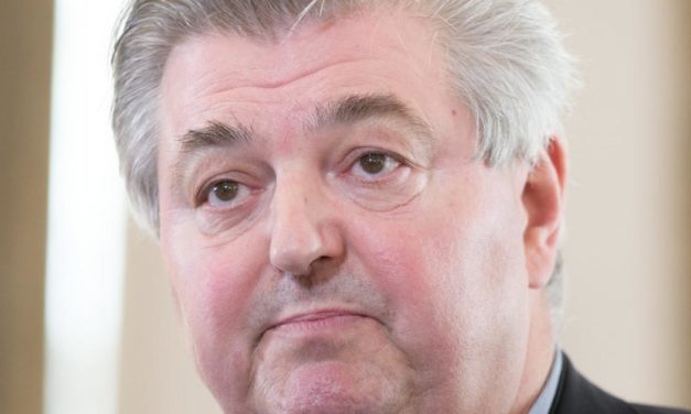 AMS-Vorstand Herbert Buchinger tritt vorzeitig ab