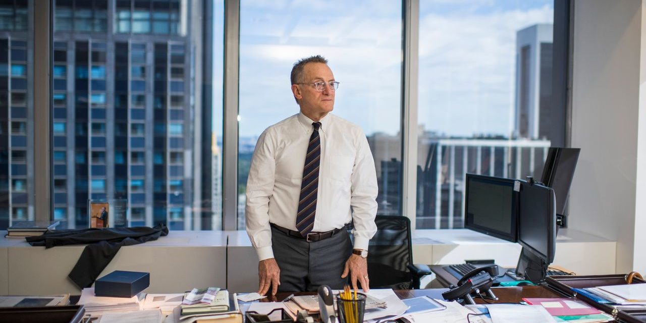 Geldanlage: Wie Investorenlegende Howard Marks sein Geld im Börsenchaos anlegt