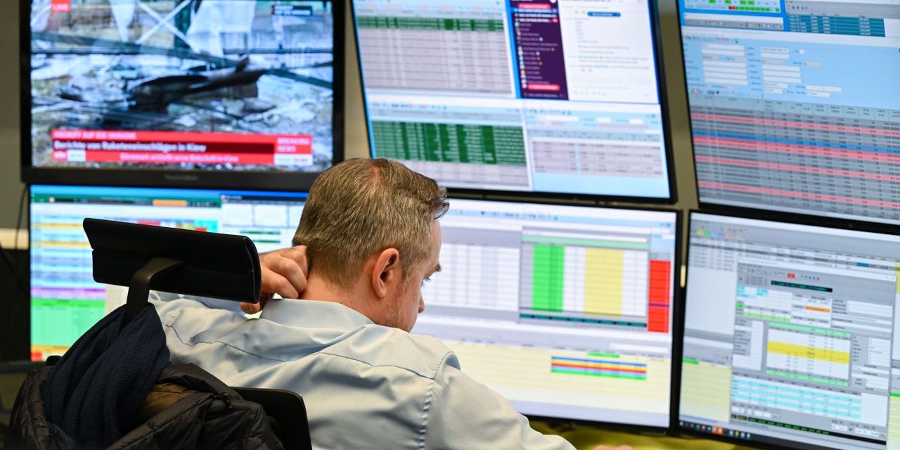 Börse: Dax notiert nach EZB-Entscheidung im Minus