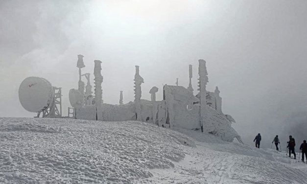 Die Alpen: Energielieferant und Datenbunker