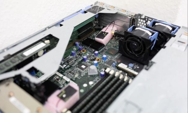 Funkwellen-Alarmanlage gegen Hardware-Attacken