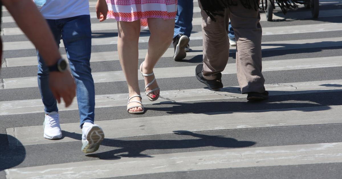 Gehen hilft gegen Knieschmerzen im Frühstadium von Arthrose