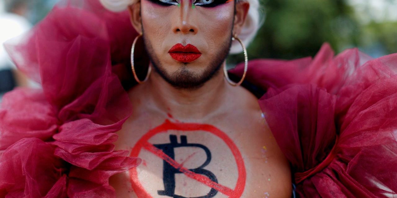 Kryptowährung Bitcoin droht Sturz unter 20.000 US-Dollar, Bitcoin-Crash trifft El Salvador