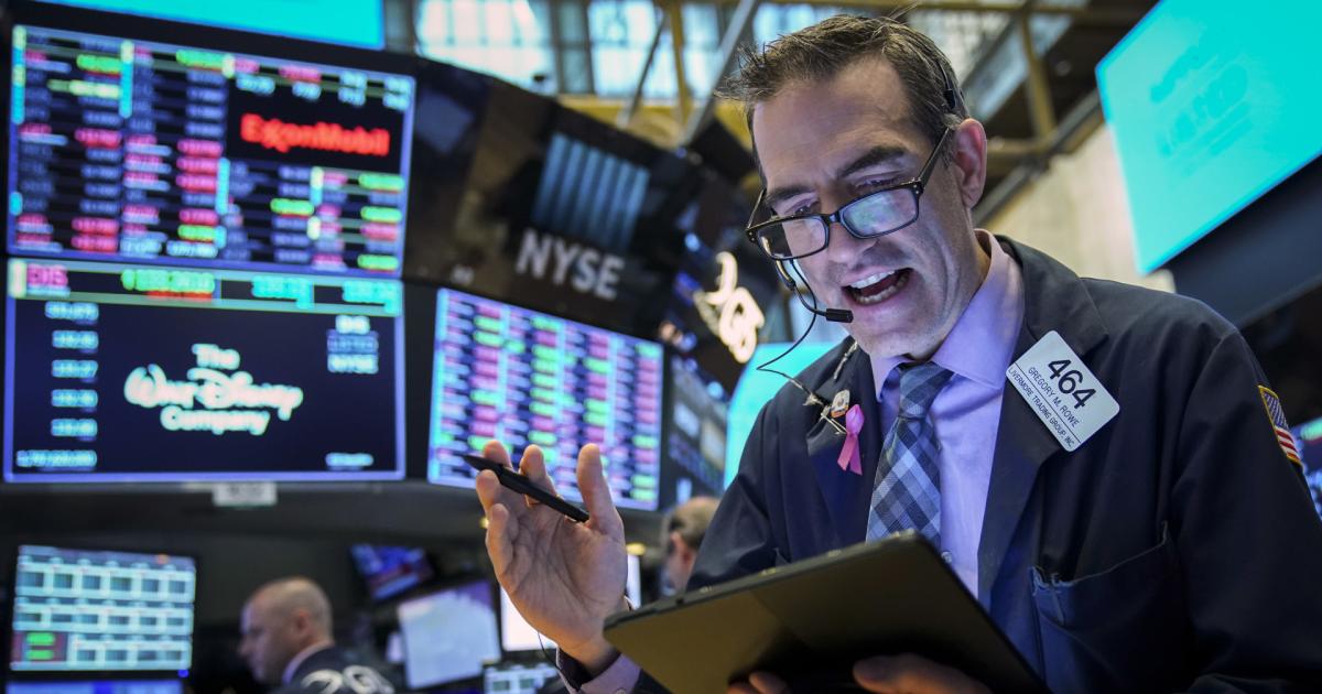 Öl- und Gasbranche unter Druck, Dow Jones kann 30.000er-Marke nicht halten