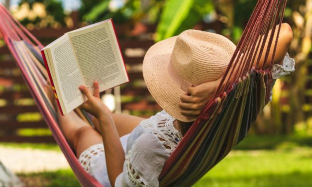 Die besten Sachbücher für den Sommer: Karriere, Finanzen und Persönlichkeit