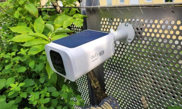 Akku nie leer: Überwachungskamera Eufy Solocam S40 mit Solarpanel im Test