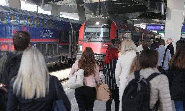 ÖBB-Vorständin: Zu Spitzenzeiten kann nicht jeder bequem sitzen
