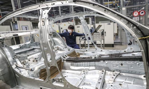 BMW: Autobauer eröffnet drittes Werk in China