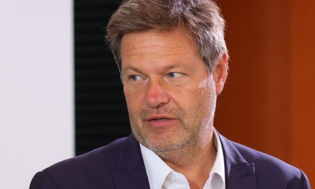 LNG-Terminals: Robert Habeck geht von Start zum Jahreswechsel aus